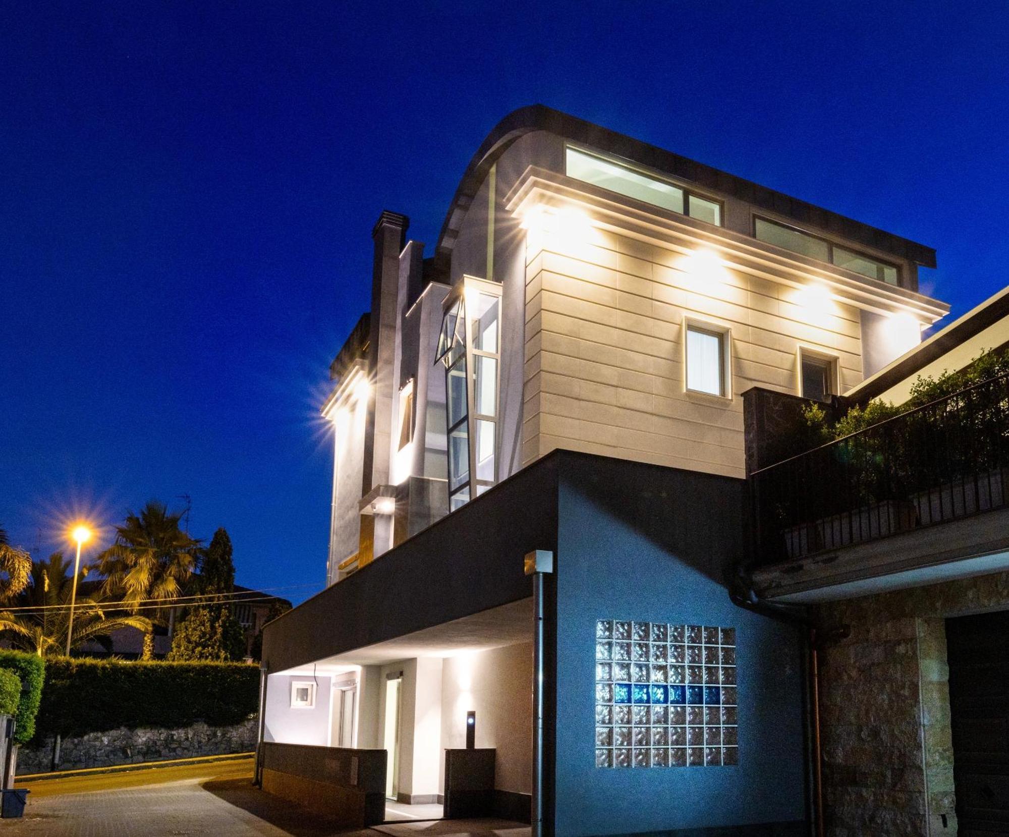 Zaffiro Lavico Rooms Etna Nature Sea Acireale Exterior photo